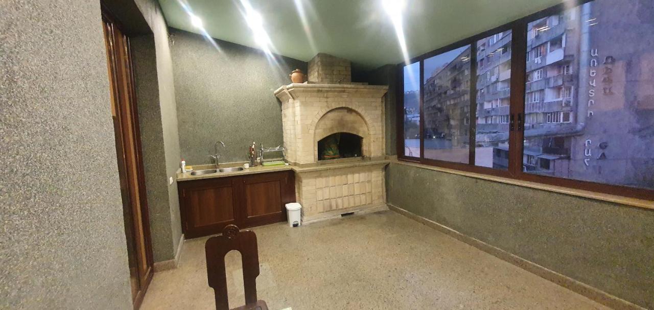 Guest House Yerevan Bagian luar foto