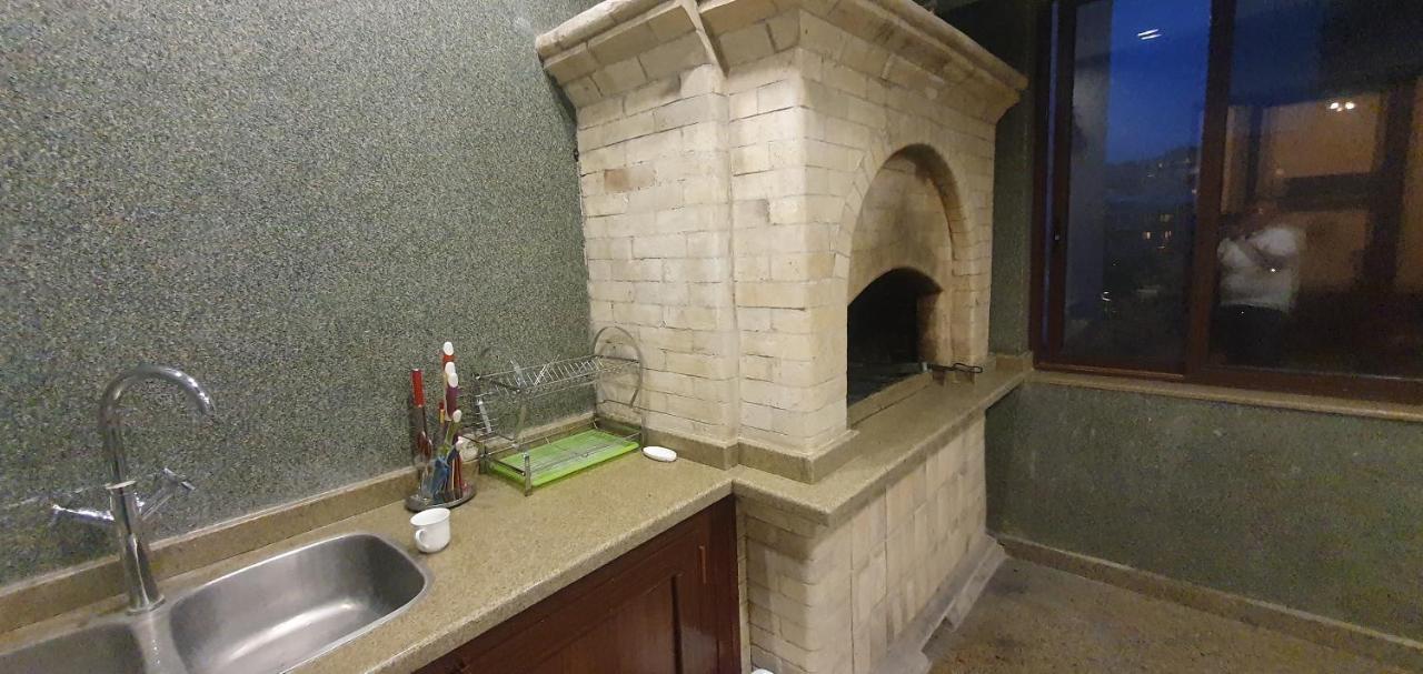 Guest House Yerevan Bagian luar foto