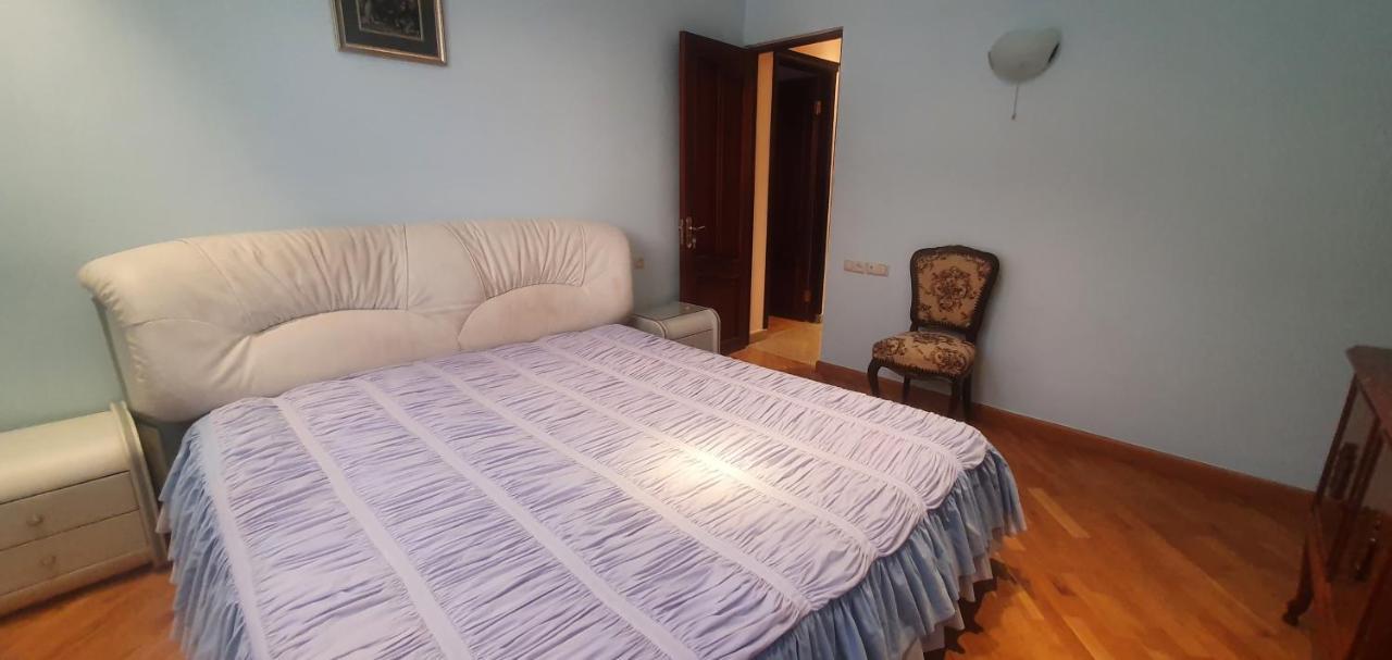 Guest House Yerevan Bagian luar foto