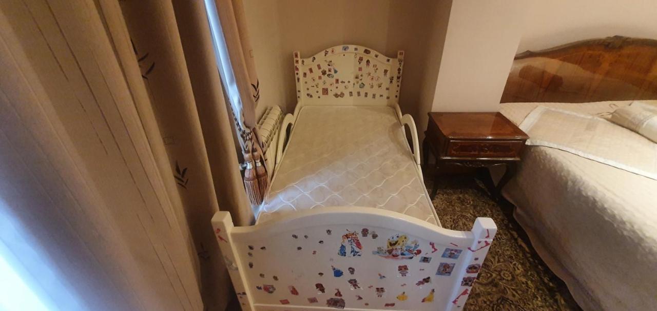 Guest House Yerevan Bagian luar foto