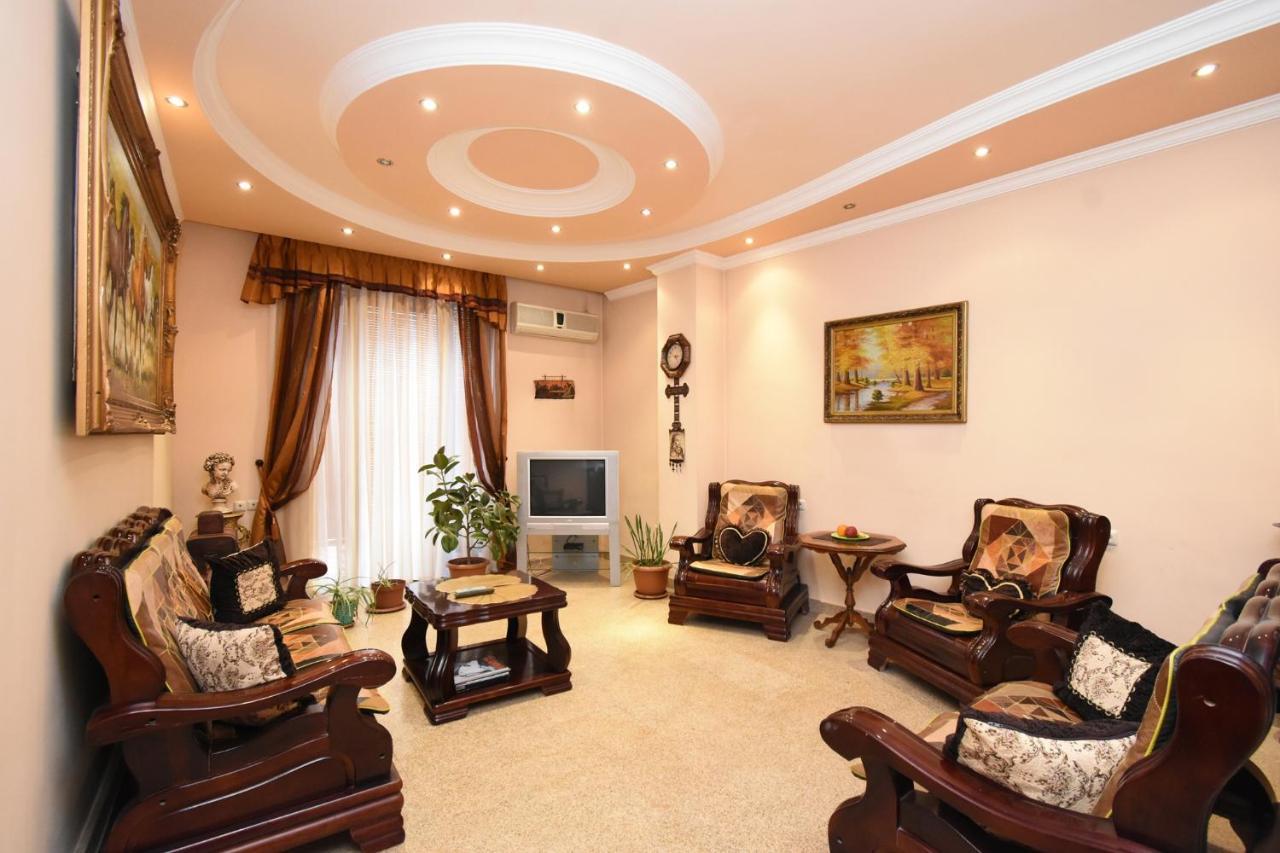 Guest House Yerevan Bagian luar foto