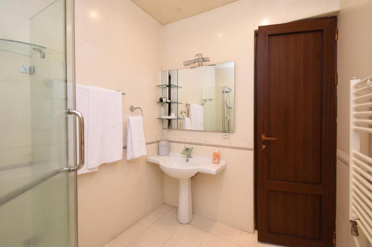 Guest House Yerevan Bagian luar foto