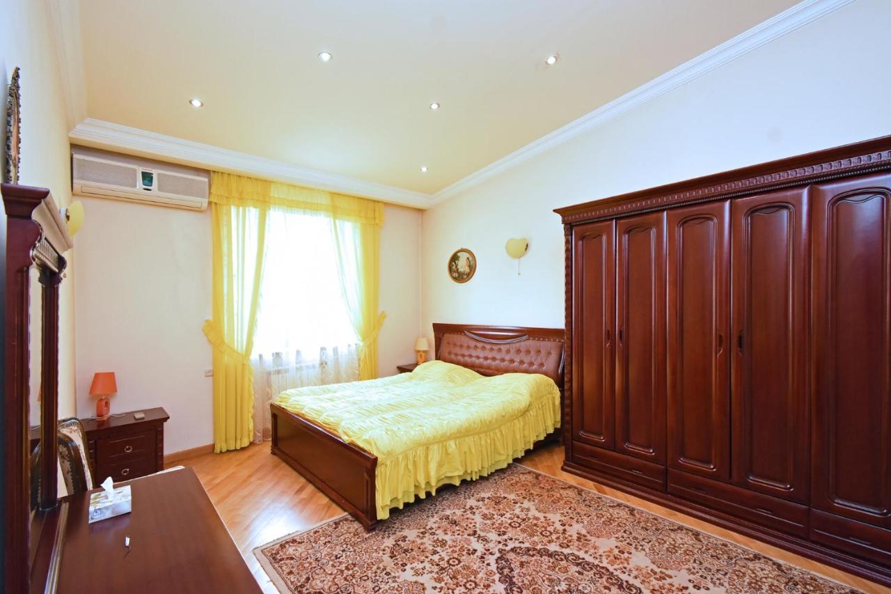 Guest House Yerevan Bagian luar foto