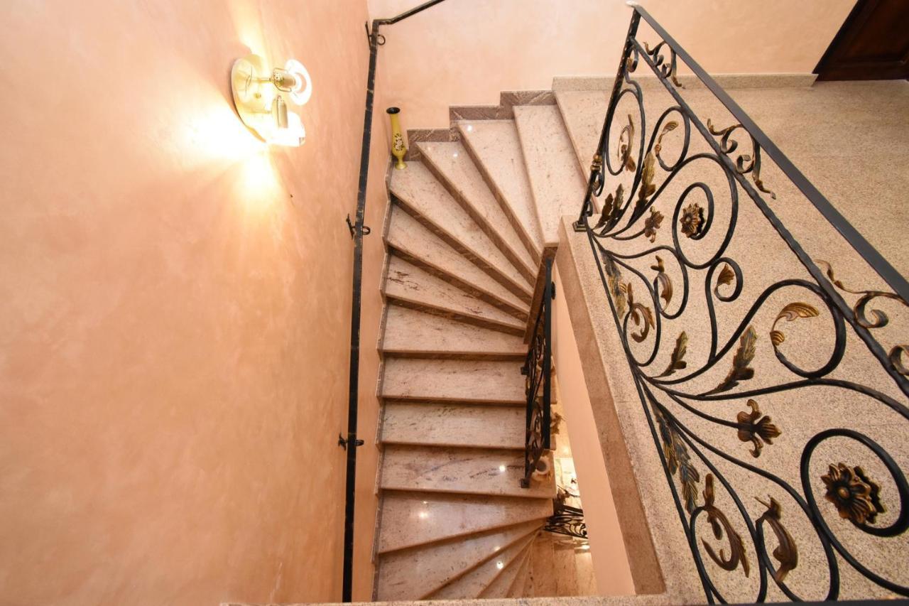 Guest House Yerevan Bagian luar foto