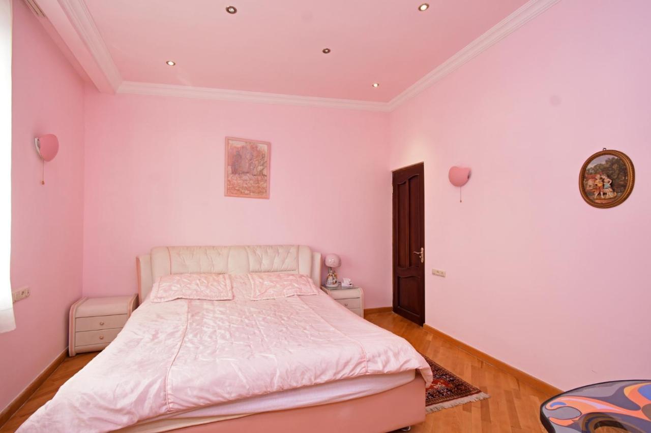 Guest House Yerevan Bagian luar foto