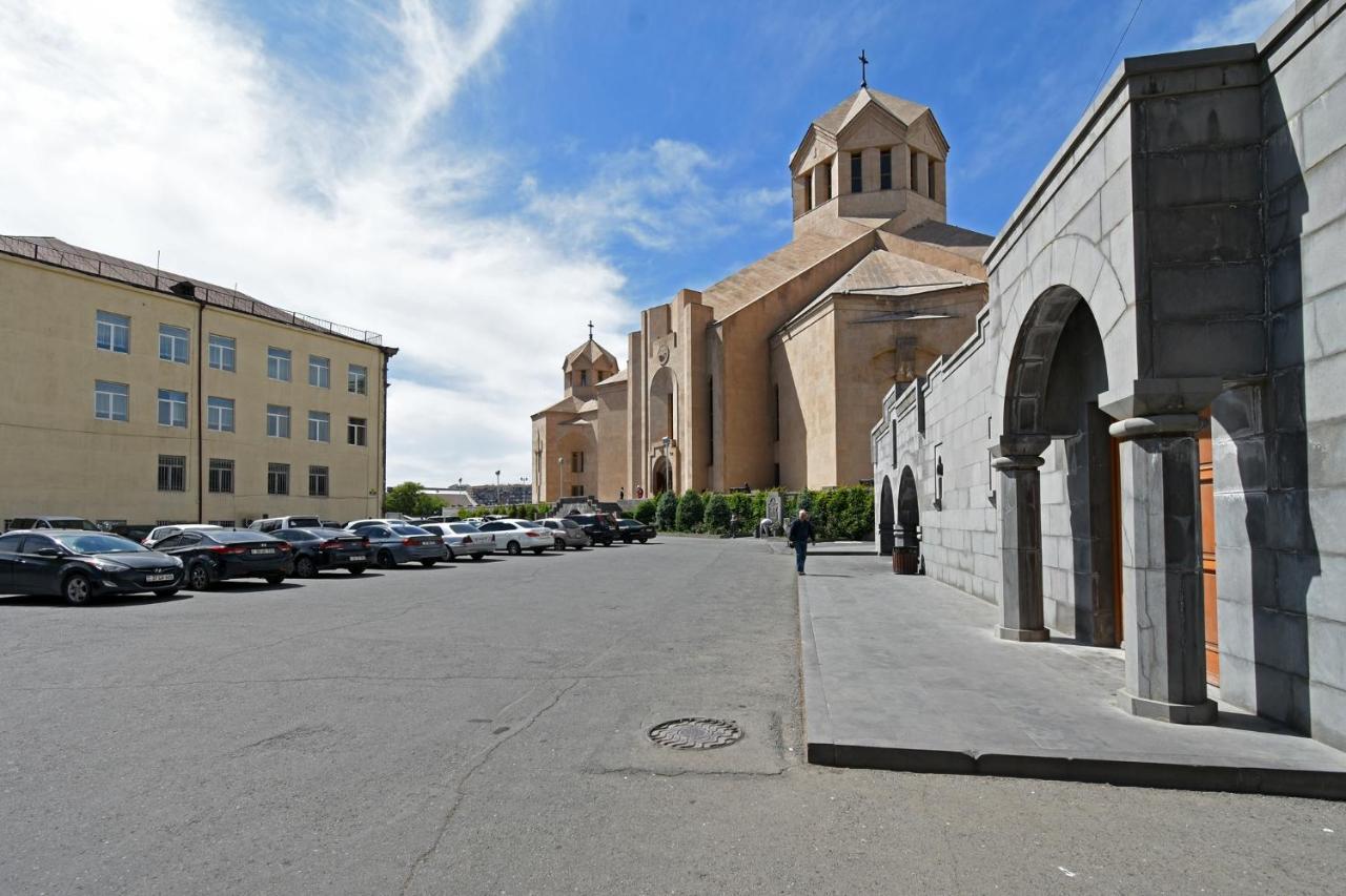 Guest House Yerevan Bagian luar foto