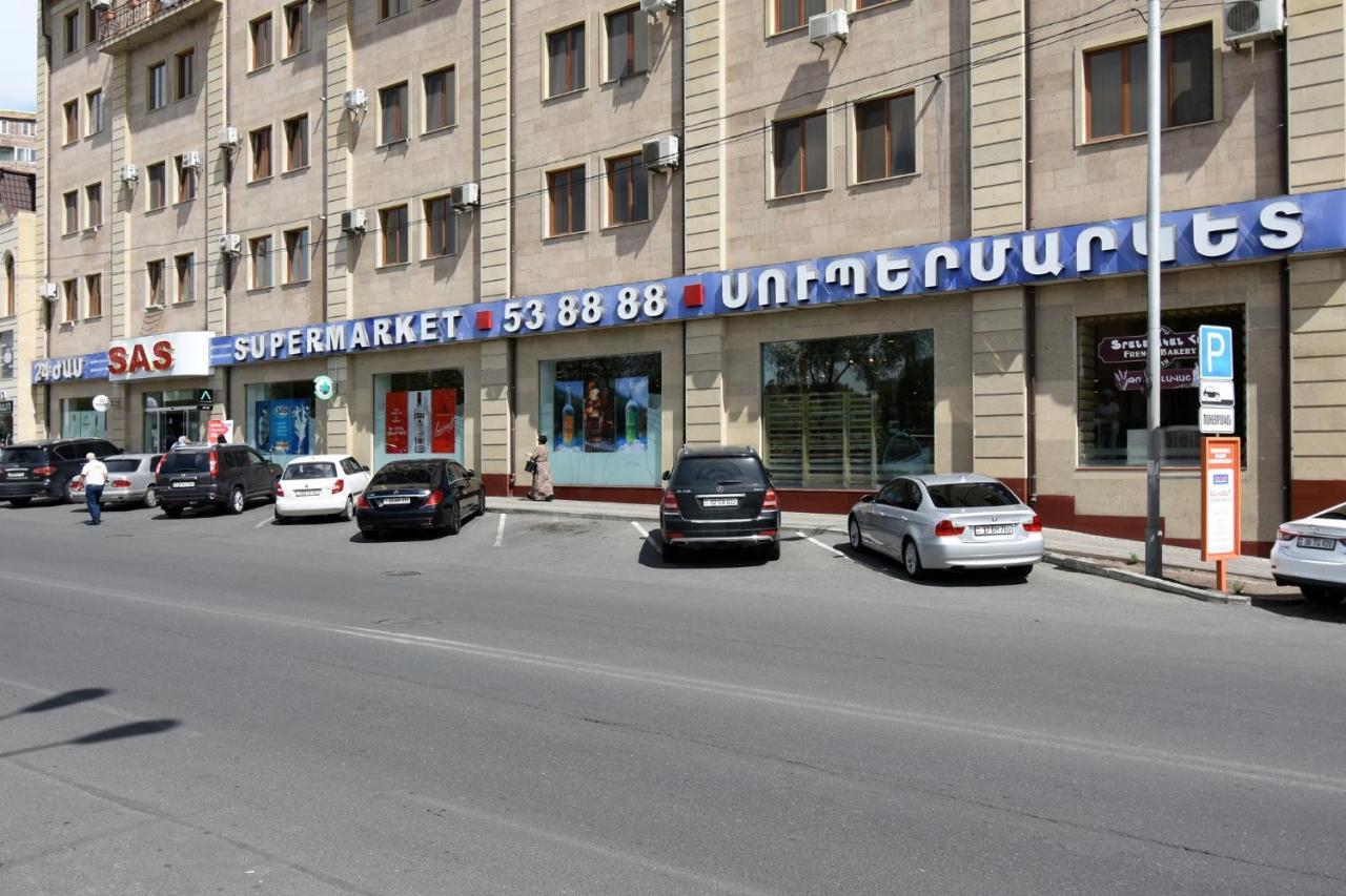 Guest House Yerevan Bagian luar foto