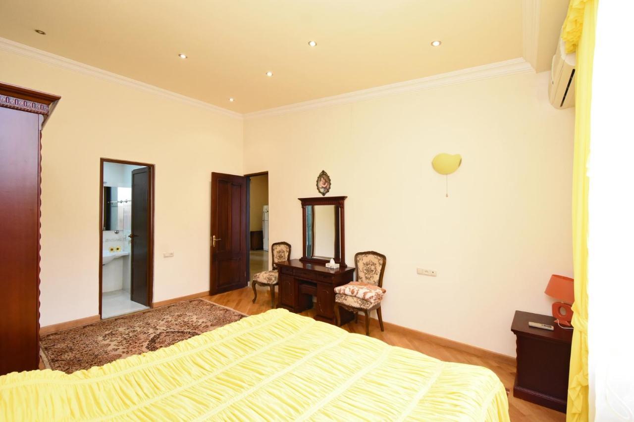 Guest House Yerevan Bagian luar foto