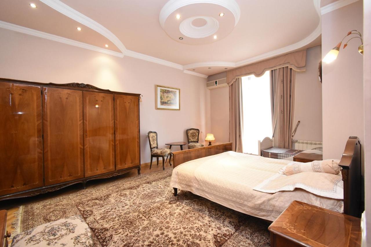 Guest House Yerevan Bagian luar foto