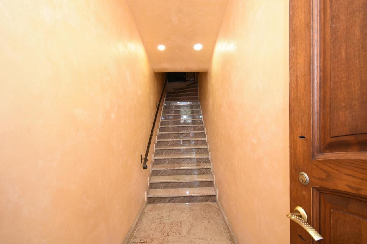 Guest House Yerevan Bagian luar foto