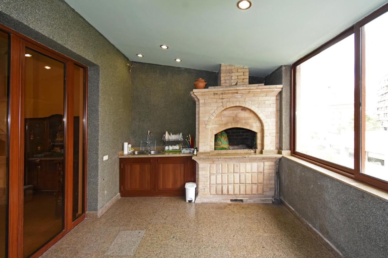 Guest House Yerevan Bagian luar foto